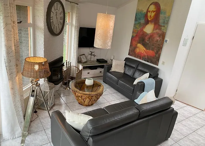 Am Mit Kamin & Sauna - Seestern 251 * Юлианадорп