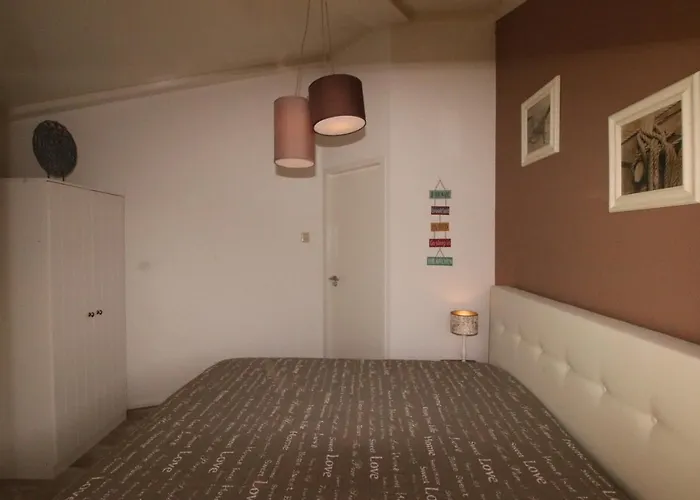 Дом отдыха Am Mit Kamin & Sauna - Seestern 251